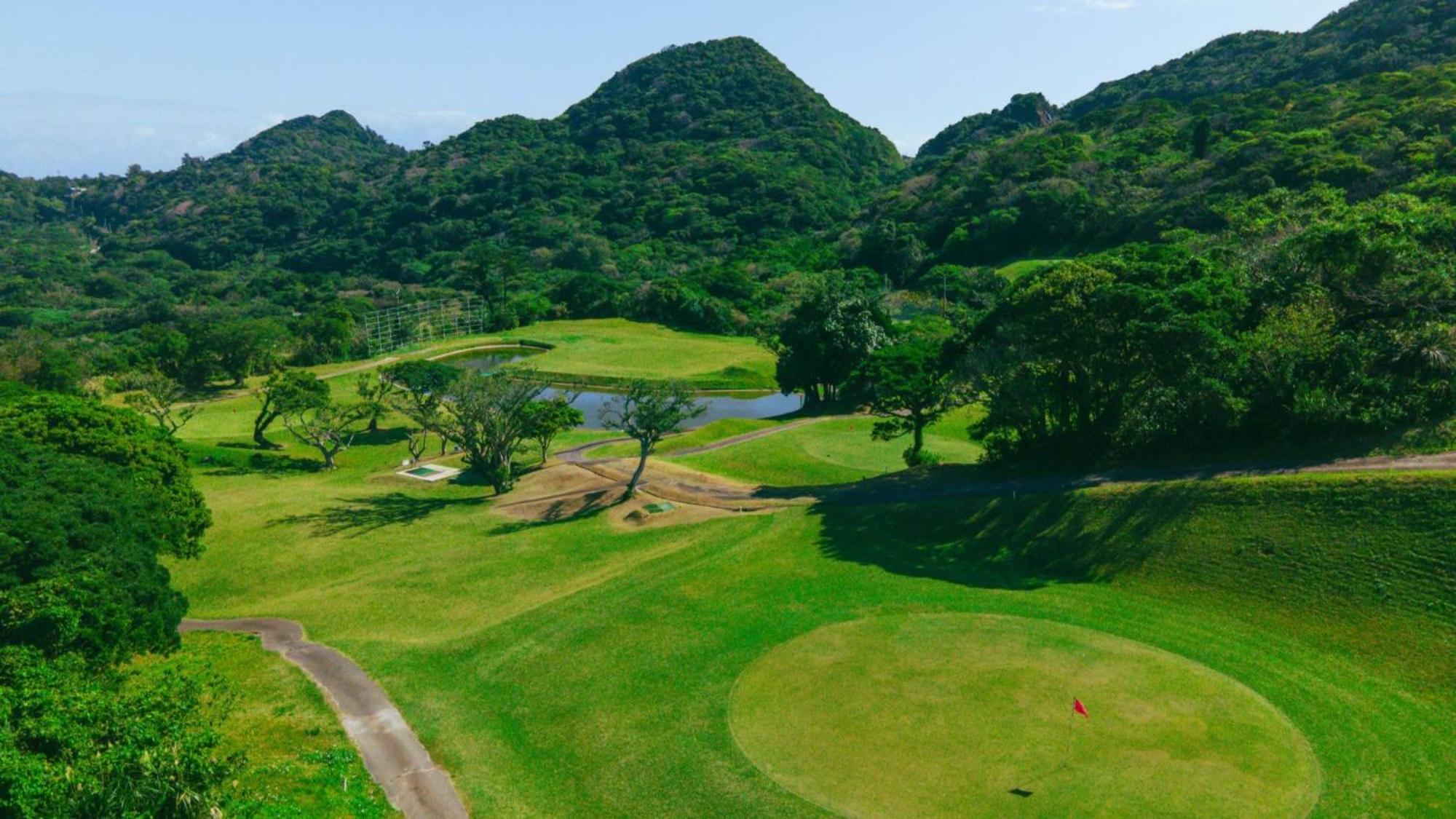 Motobu Green Park And Golf Course Buitenkant foto