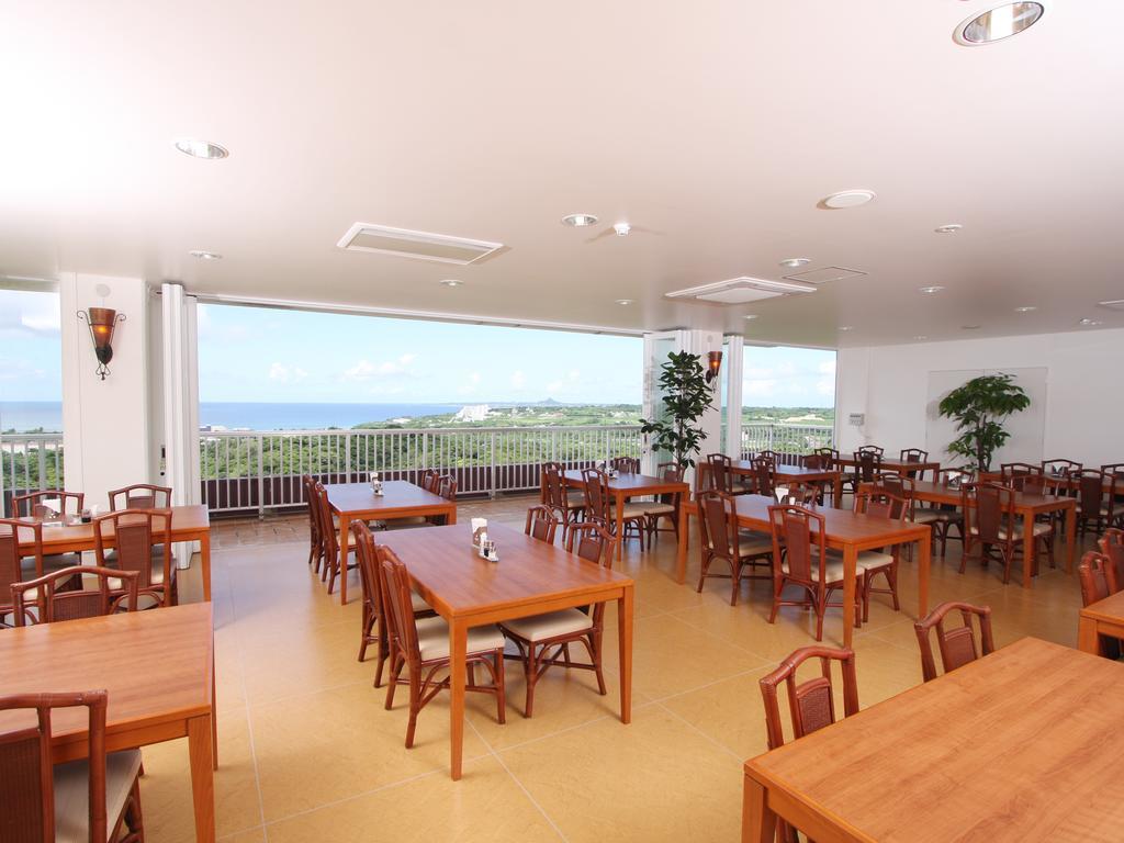 Motobu Green Park And Golf Course Buitenkant foto